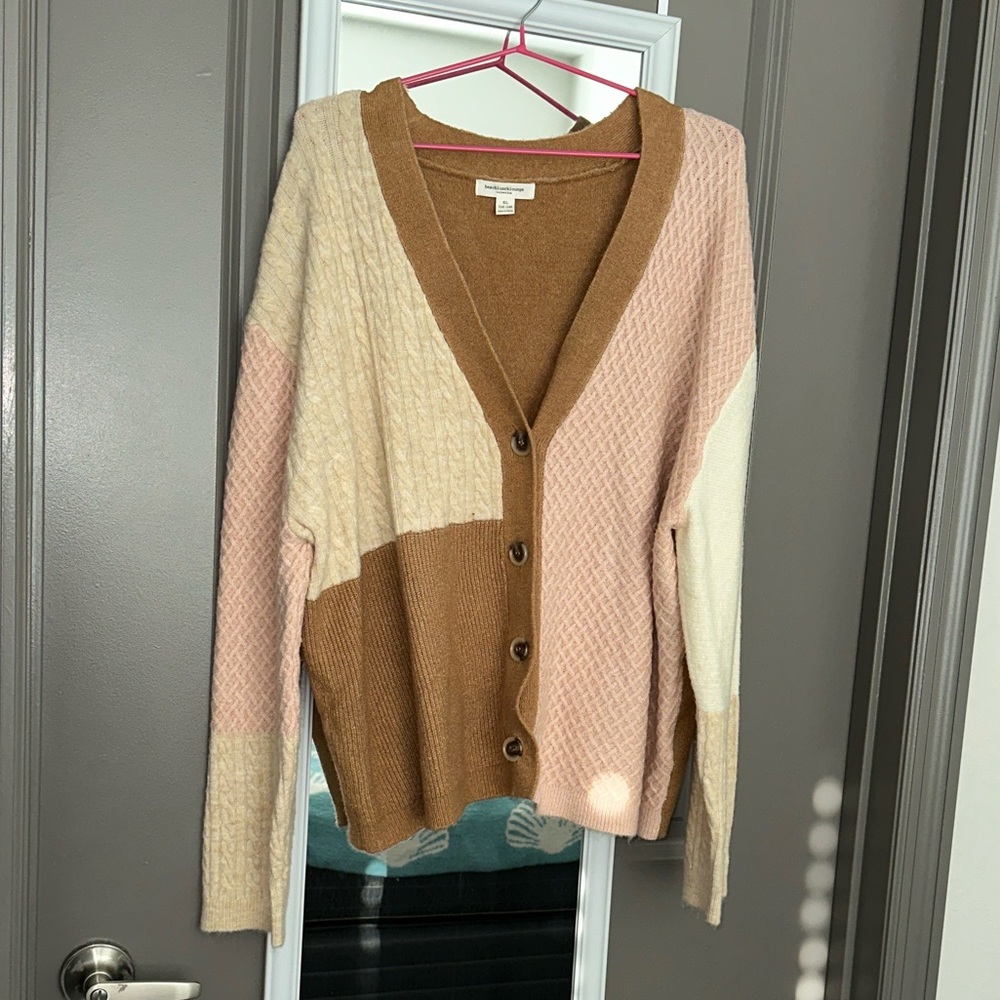 Multicolor V-Neck Cardigan